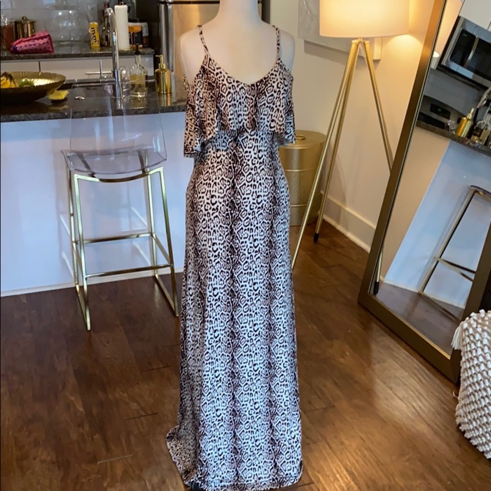NWT LEOPARD PRINT MAXI DRESS